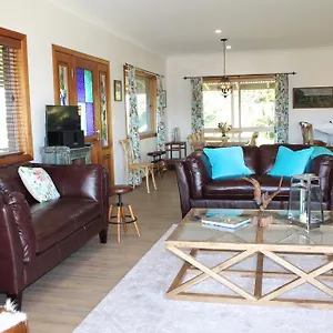  Holiday home House On The Hill Australia
