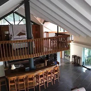  Holiday home Sapphire Ridge Australia
